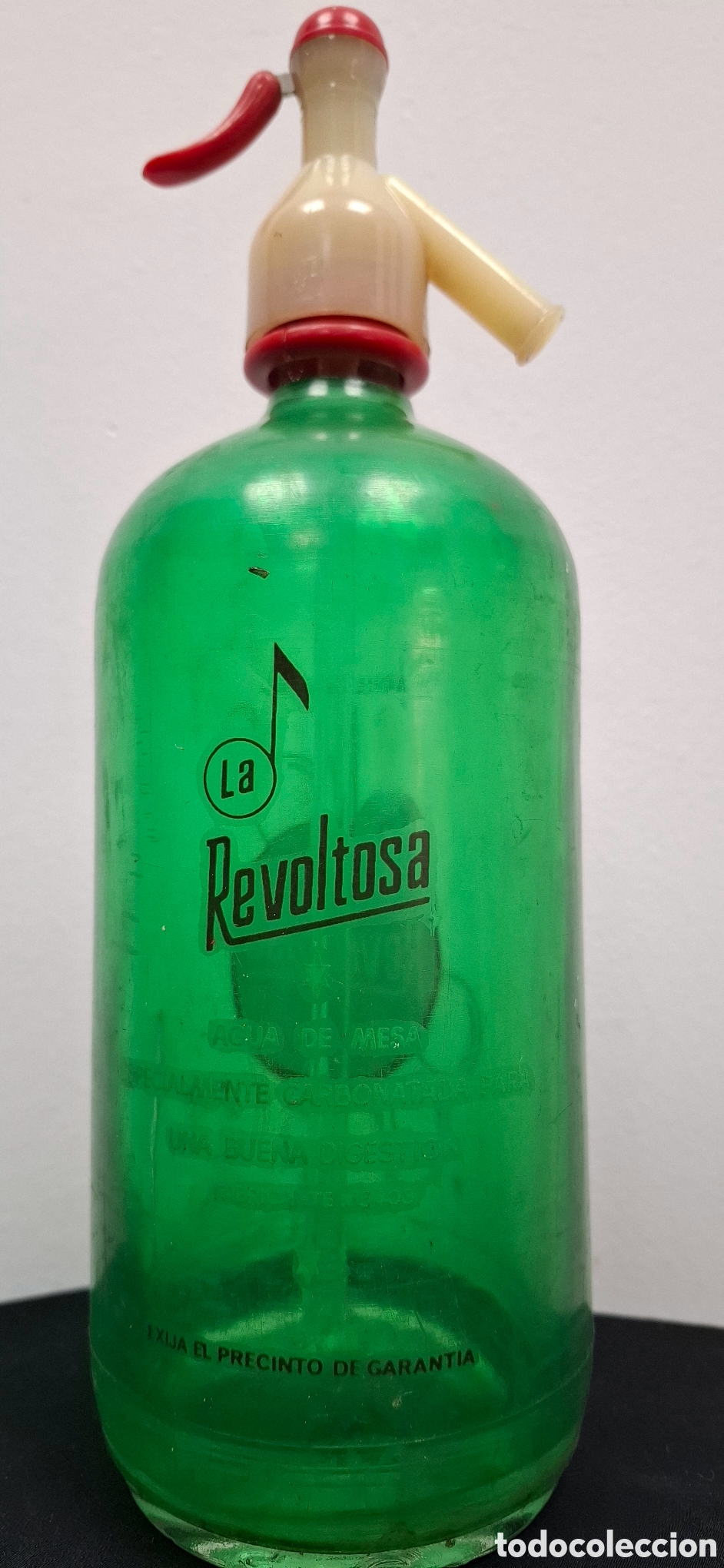 Botellas antiguas: Sif&oacute;n la Revoltosa con funda - Foto 2