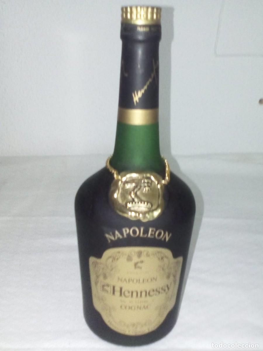 Botellas antiguas: hennessy napoleon autentico - Foto 2