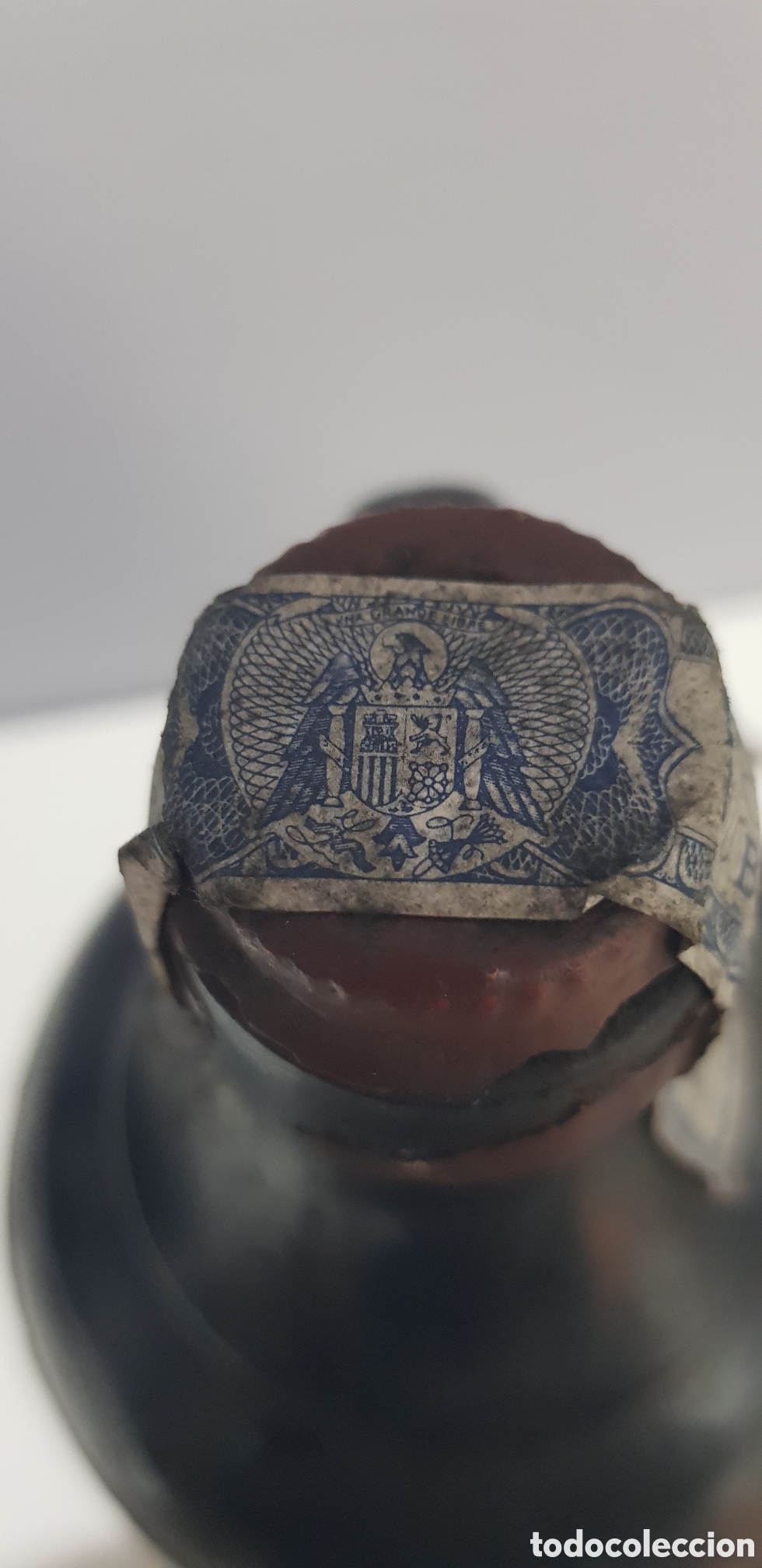 Botellas antiguas: Botella llena calent xoriger con precinto - Foto 2