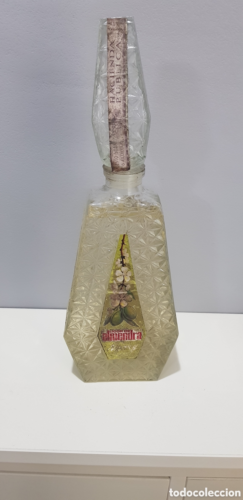 Botellas antiguas: Botella preciosa de licor de almendras - Foto 5