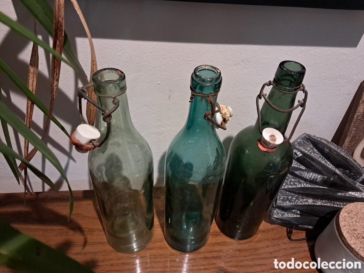 Botellas antiguas: BOTELLAS VARIAS ANTIGUAS DECORATIVAS - Foto 2