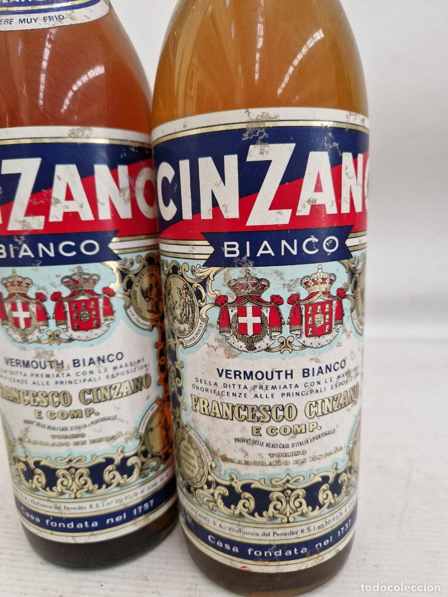Botellas antiguas: 2 BOTELLAS DE CINZANO BIANCO - Foto 2