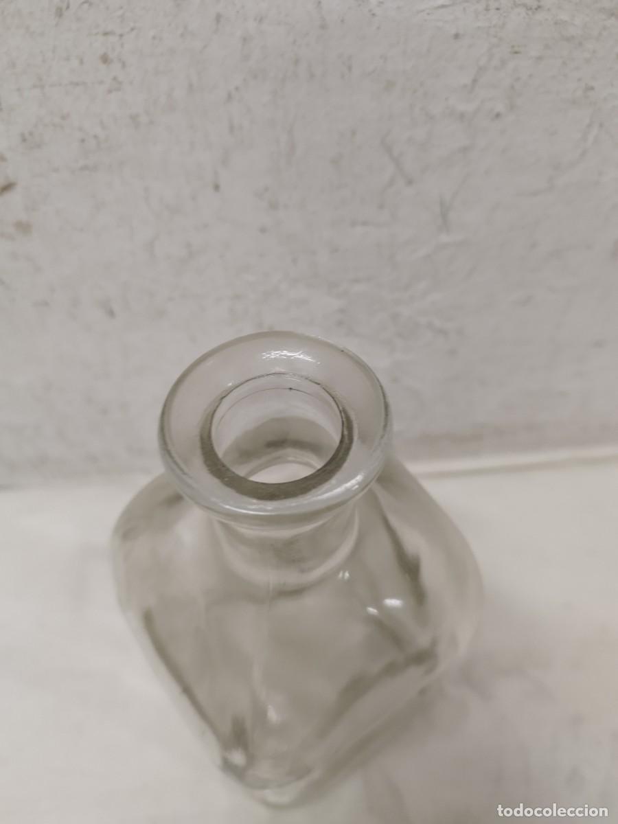 Botellas antiguas: Antigua botella de cristal de 700 ml. - Foto 3