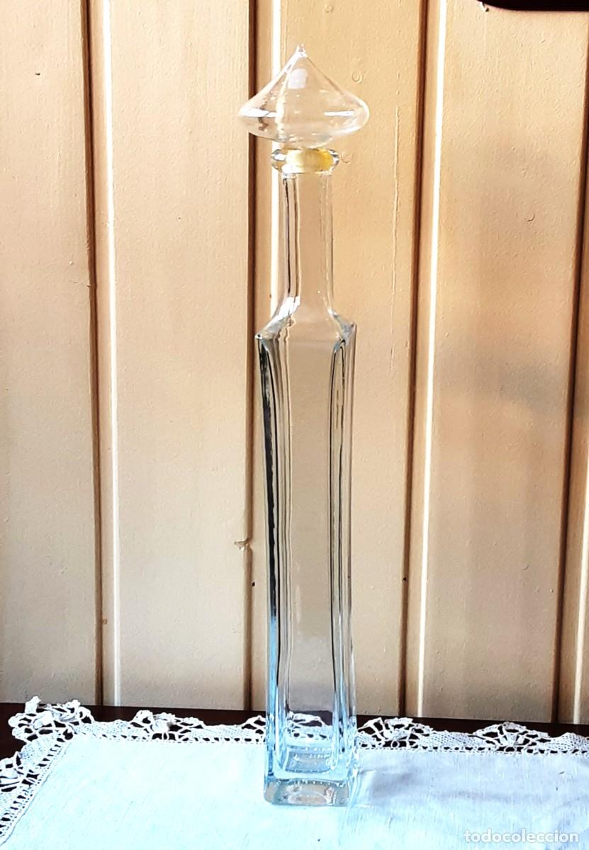 Botellas antiguas: LICORERA DE CRISTAL ALARGADA - Foto 2
