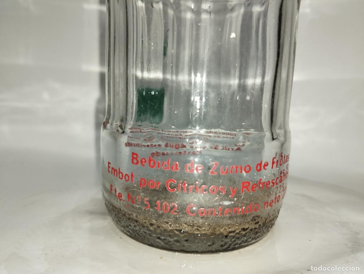 Botellas antiguas: BOTELLA DE TRINARANJUS ANTIGUA - Foto 2