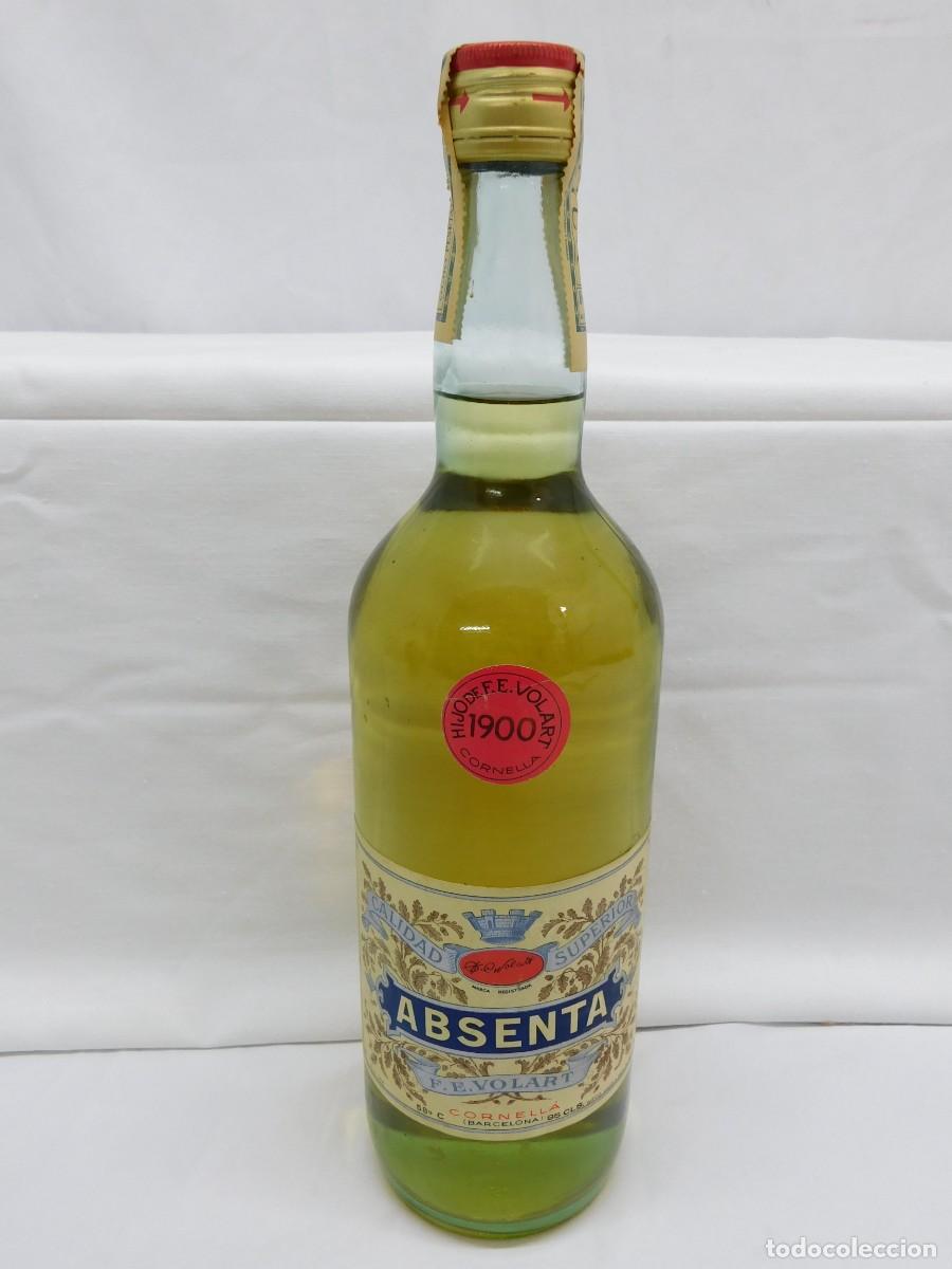 Botellas antiguas: LICOR ABSENTA VOLART - CORNELLA - Foto 1