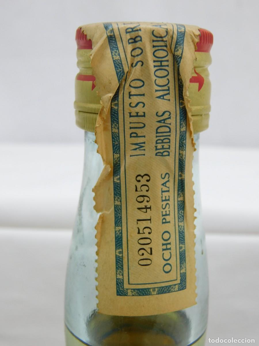 Botellas antiguas: LICOR ABSENTA VOLART - CORNELLA - Foto 5