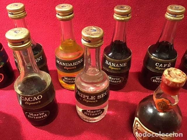 Botellas antiguas: LOTE MINIATURAS DE BOTELLAS DE LICOR - Foto 2