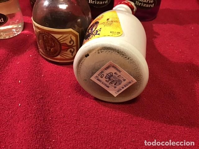 Botellas antiguas: LOTE MINIATURAS DE BOTELLAS DE LICOR - Foto 5