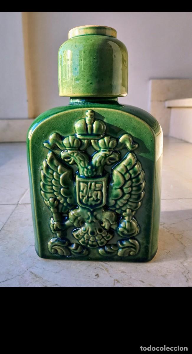 Botellas antiguas: Botella Mosc&uacute; vintage - Foto 2