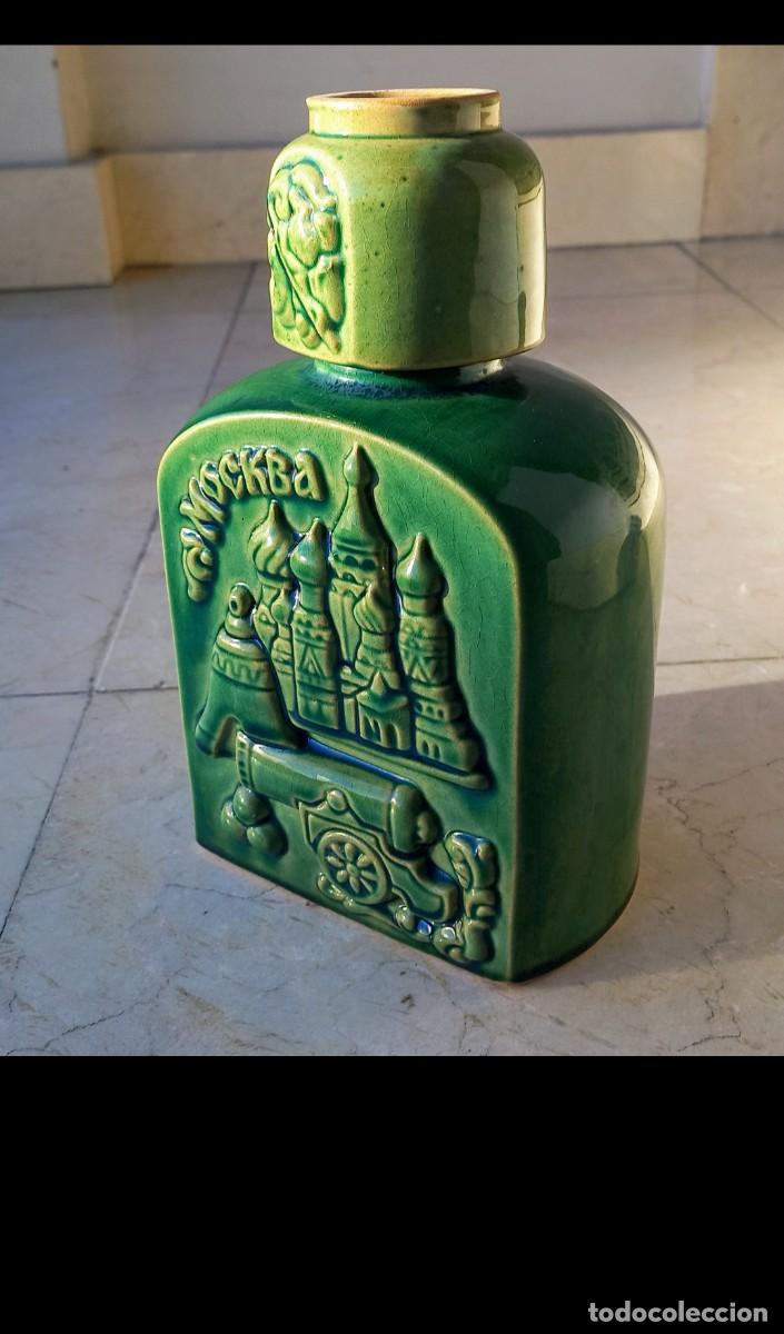 Botellas antiguas: Botella Mosc&uacute; vintage - Foto 3