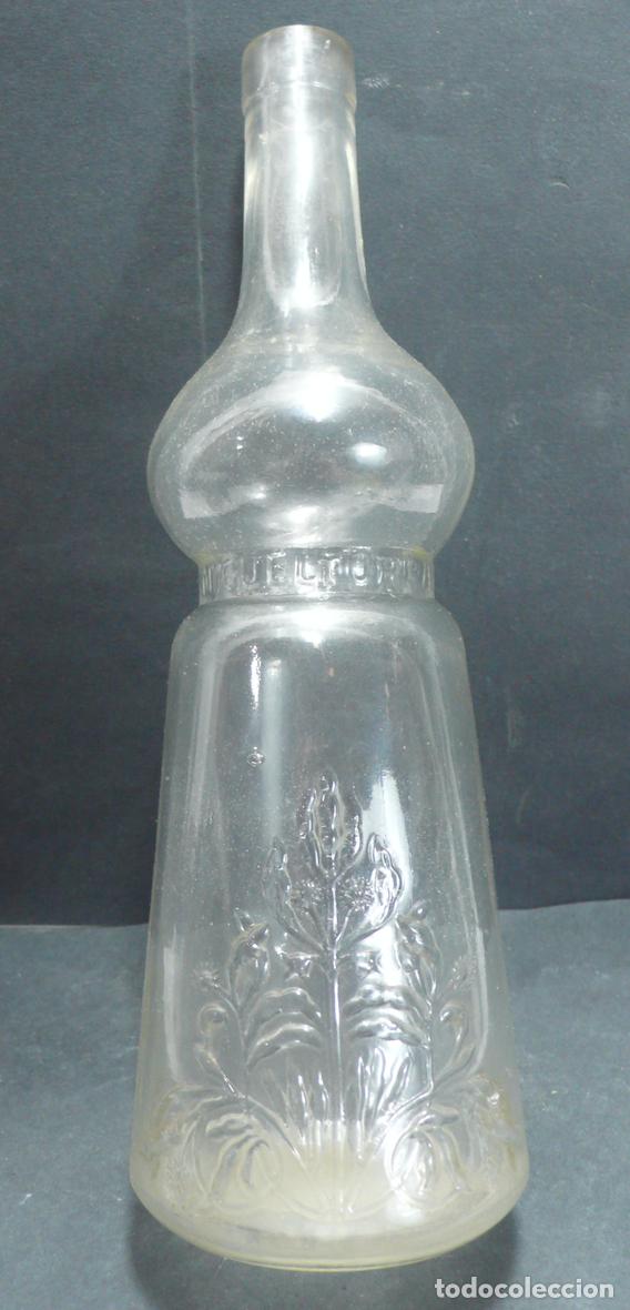 Botellas antiguas: TRES BOTELLAS DE CRISTAL - Foto 4