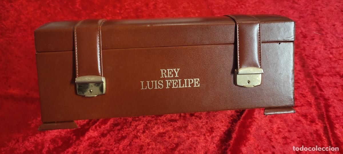Botellas antiguas: CAJA COFRE EN MADERA DE BOTELLA LUIS FELIPE - Foto 1