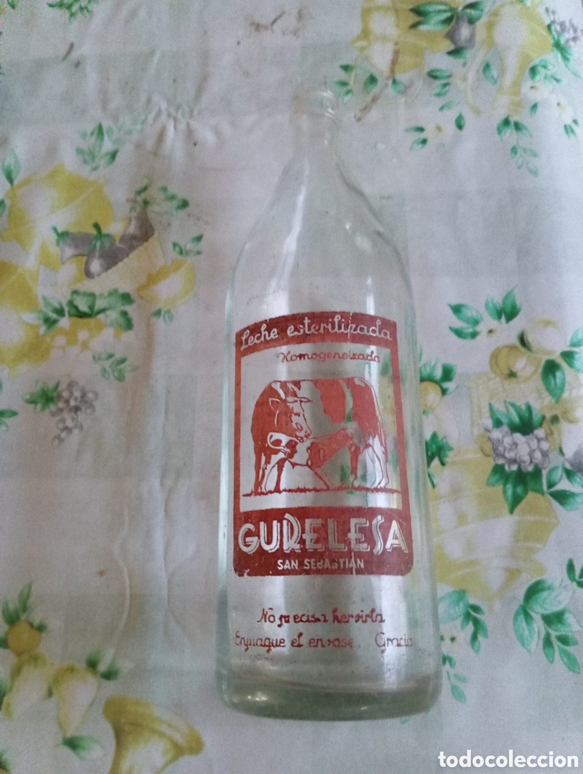 Botellas antiguas: VENDO BOTELLA GRANDE DE LECHE GURELESA - Foto 1