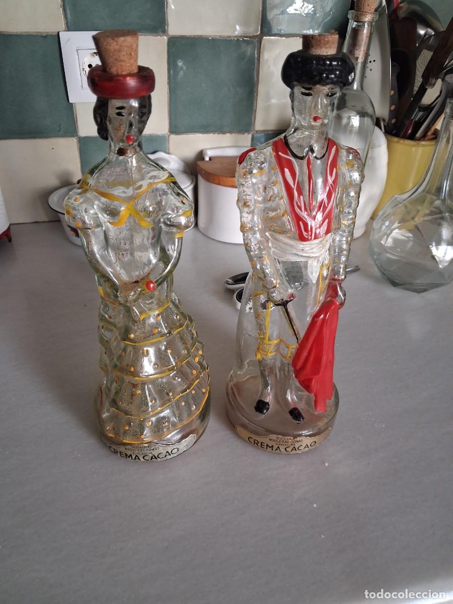 Botellas antiguas: Pareja de botellas de licor antiguas - Foto 2