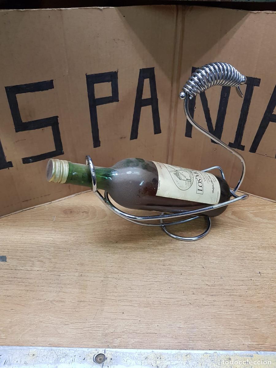 Botellas antiguas: PORTA BOTELLAS CON FORMA DE PATO - Foto 3