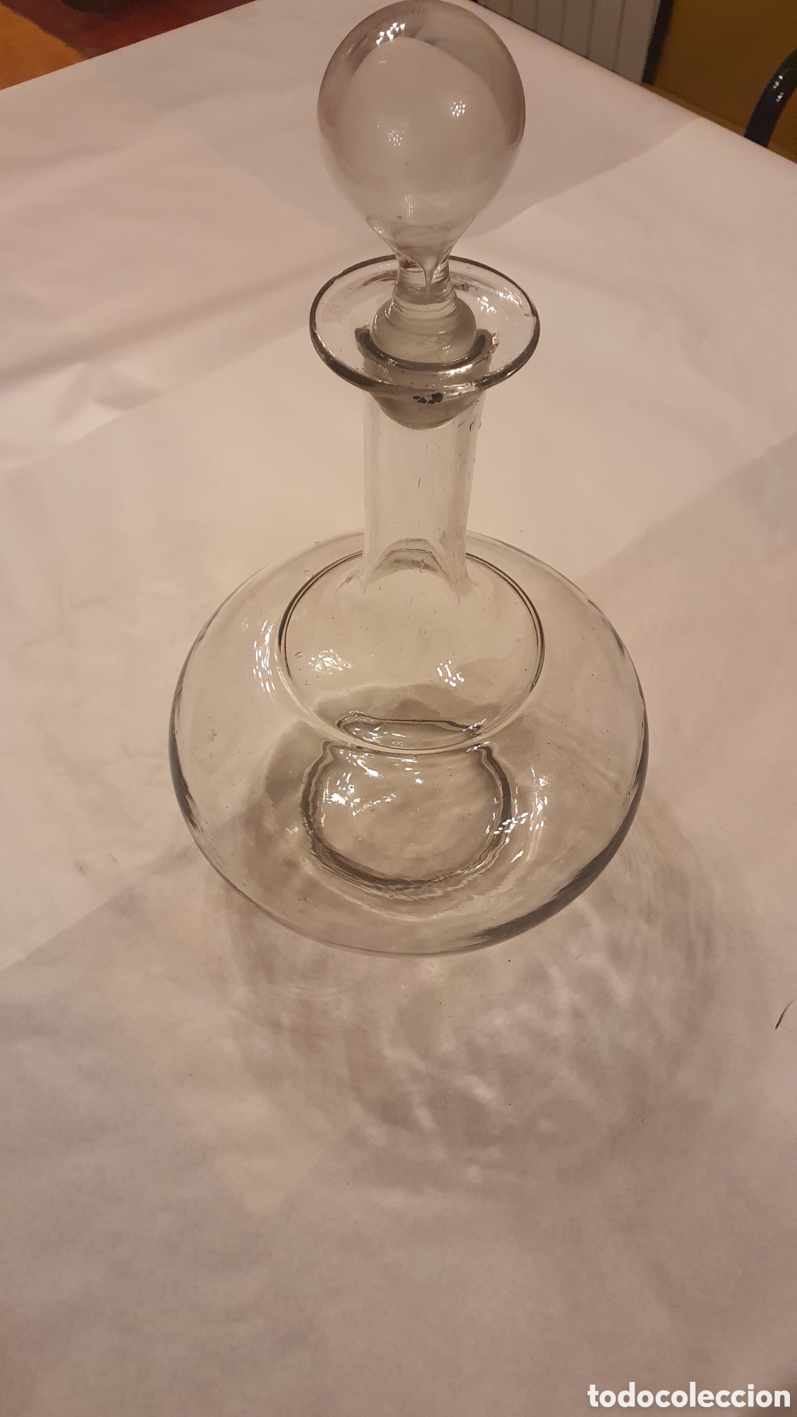 Botellas antiguas: Antigua licorera de cristal - Foto 1