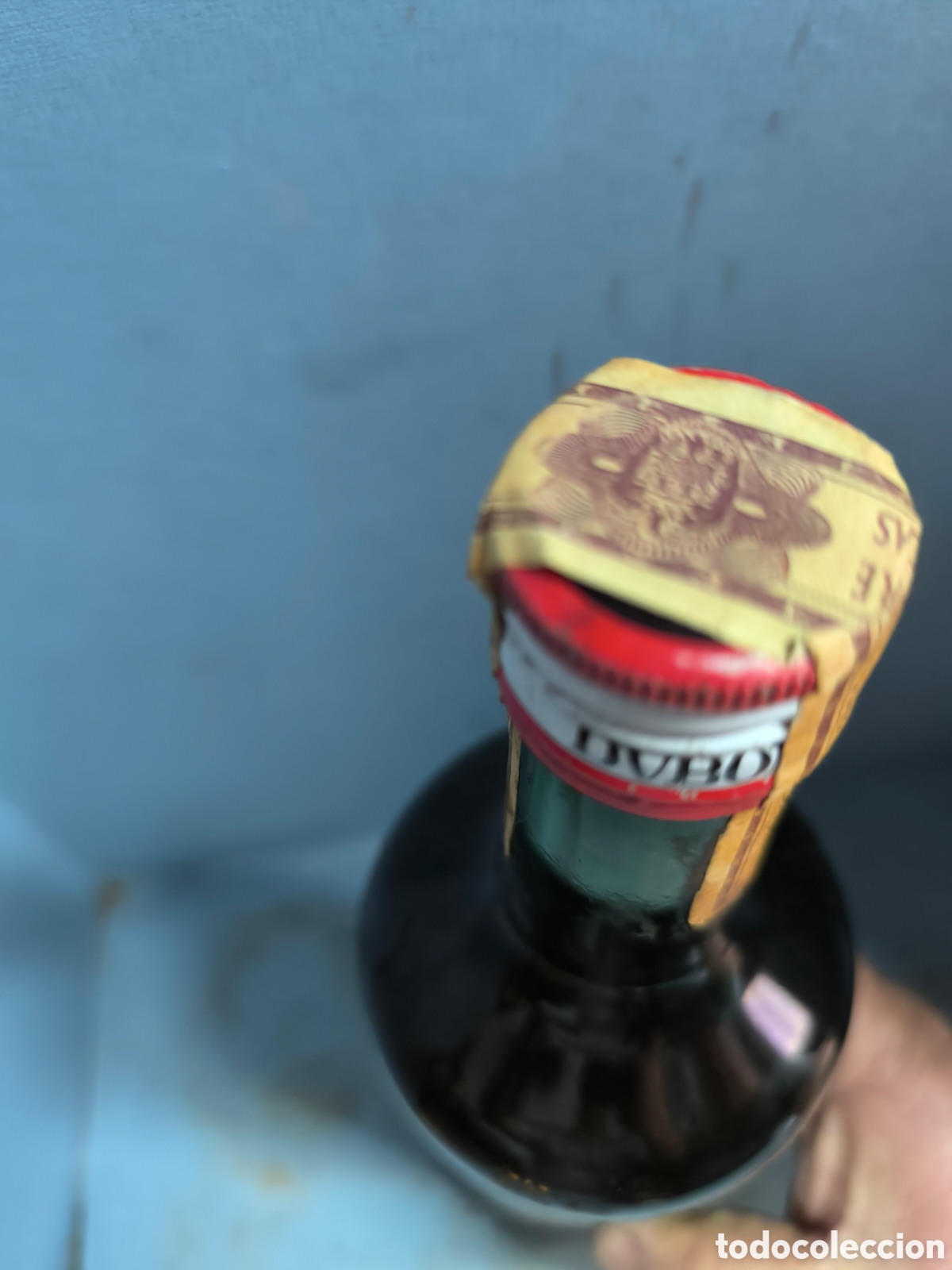 Botellas antiguas: Licor DUBONNET precinto 4 pesetas - Foto 4