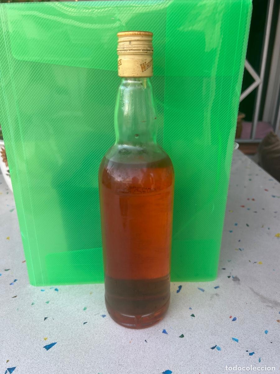 Botellas antiguas: Botella whisky White Horse - Foto 3