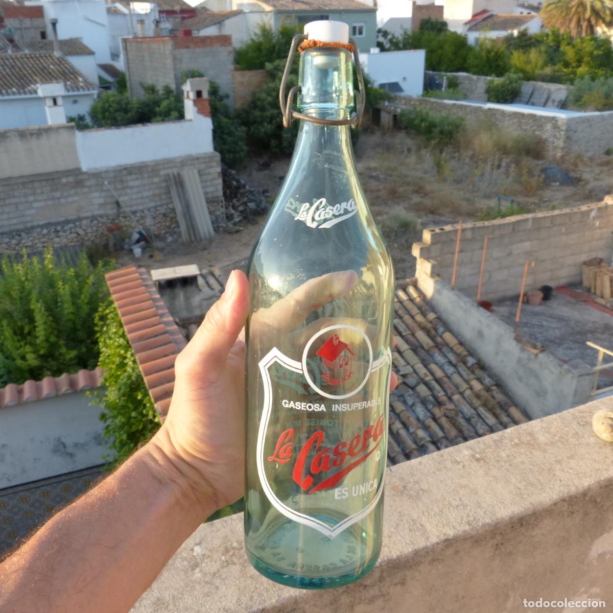 Botellas antiguas: Botella de gaseosa La Casera, - Foto 1
