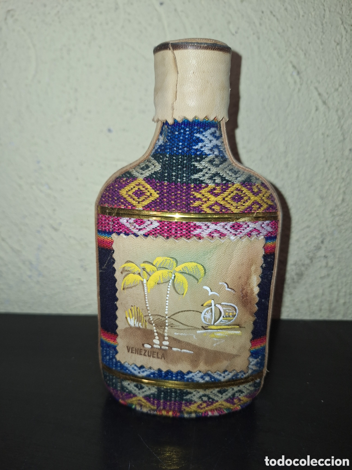 Botellas antiguas: Botella en forma de petaca .Venezuela - Foto 1