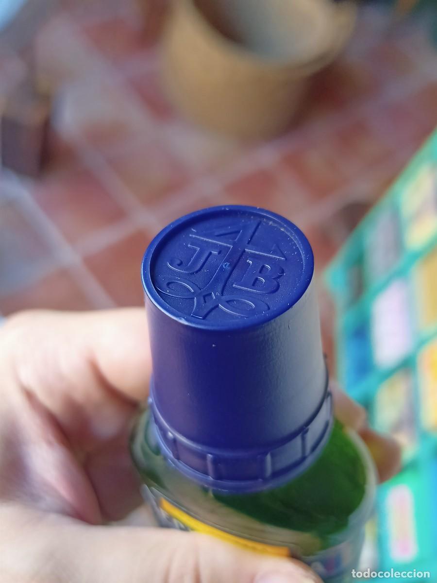 Botellas antiguas: Botella de licor Becherovka, Republica Checa - Foto 3