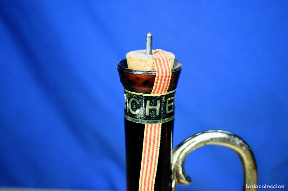 Botellas antiguas: Curiosa Botella de moscatel Therschen - Foto 5