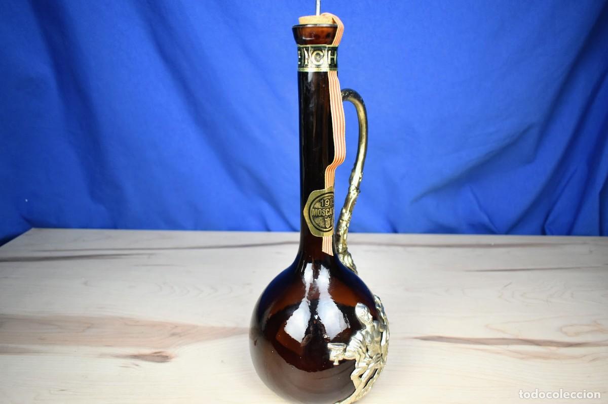 Botellas antiguas: Curiosa Botella de moscatel Therschen - Foto 6