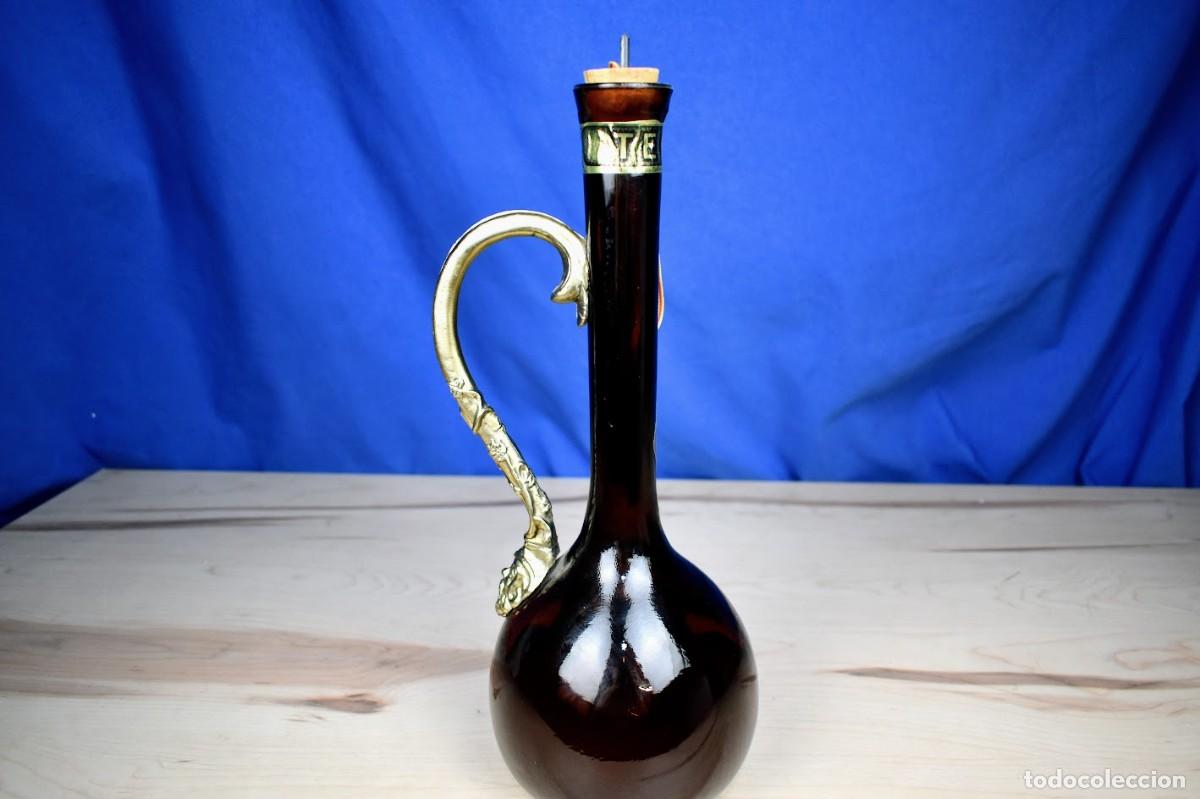 Botellas antiguas: Curiosa Botella de moscatel Therschen - Foto 8