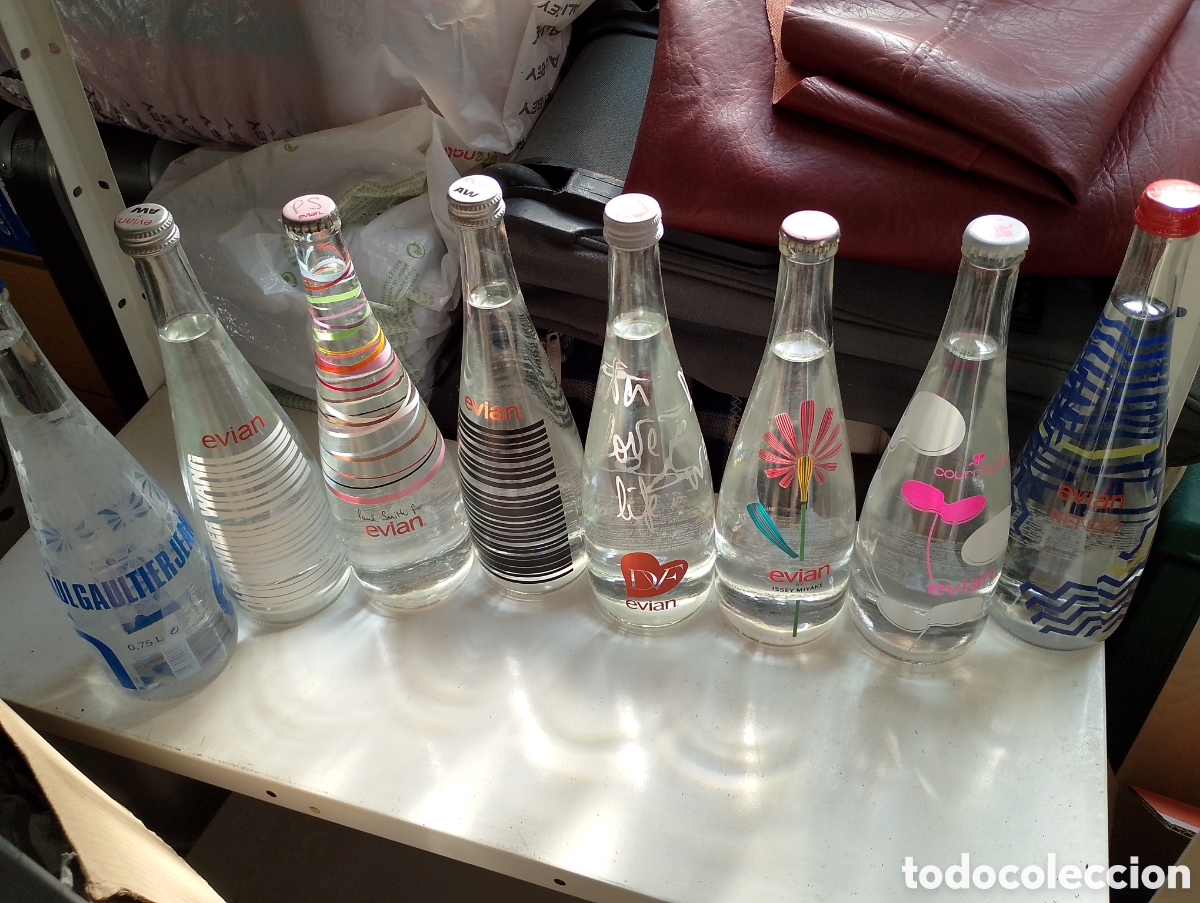 Botellas antiguas: Colecci&oacute;n de botellas Evian - Foto 1