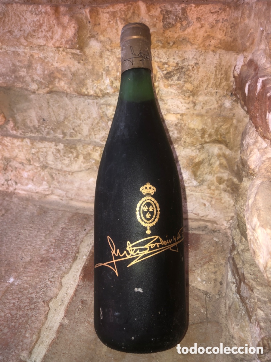 Botellas antiguas: Antigua botella duque de Sevilla - Foto 1