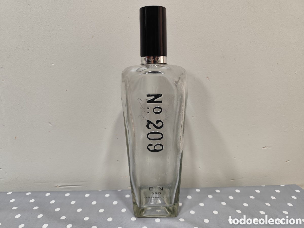 Botellas antiguas: Botella Vacia Gin 209. Ginebra - Foto 1