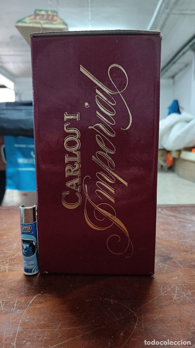 Botellas antiguas: Carlos I imperial brandy - Foto 2