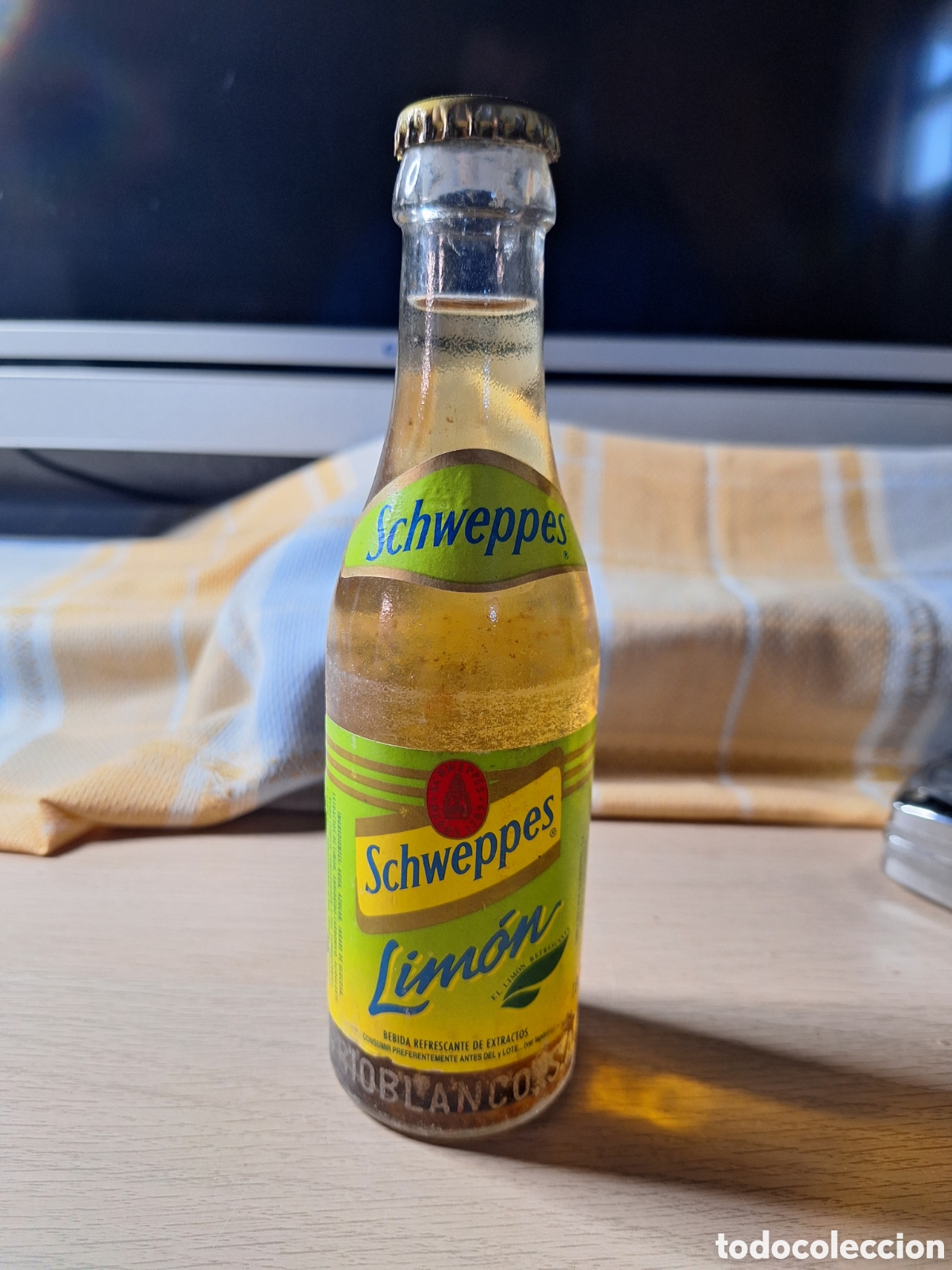 Botellas antiguas: Botella schweppes limon. - Foto 1