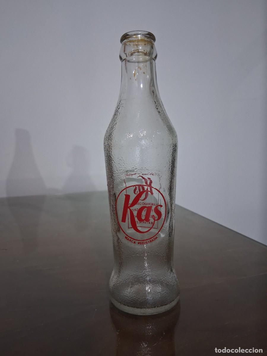 Botellas antiguas: Botella serigrafiada refresco KAS - Foto 1
