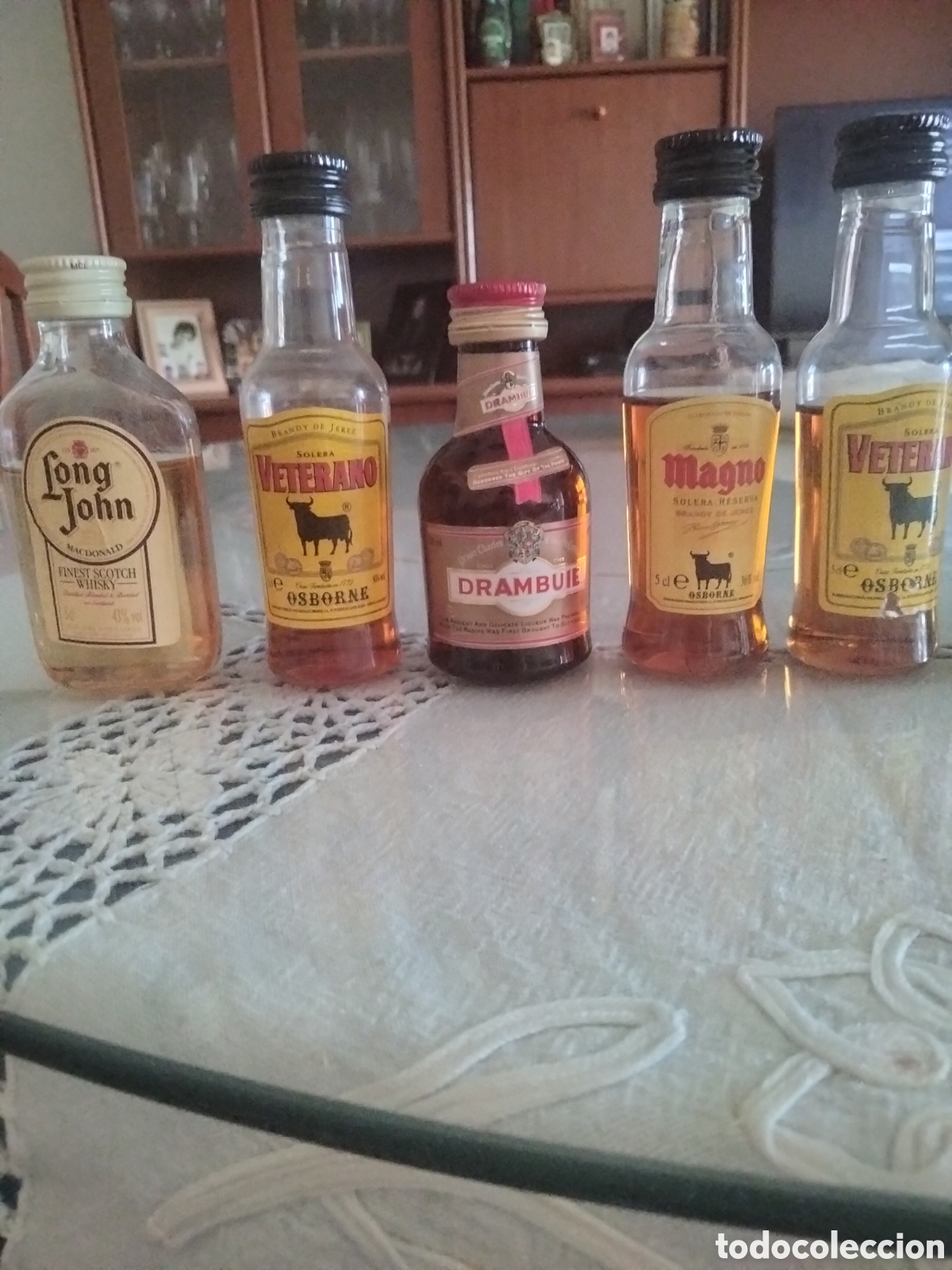 Botellas antiguas: Mini botellas de licor - Foto 2