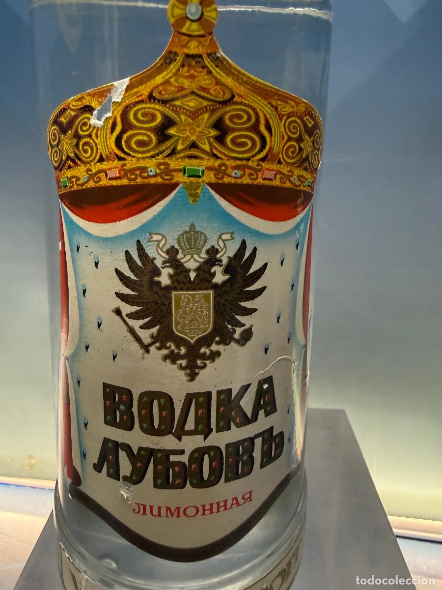 Botellas antiguas: Botella Vodka Luboff - Foto 1