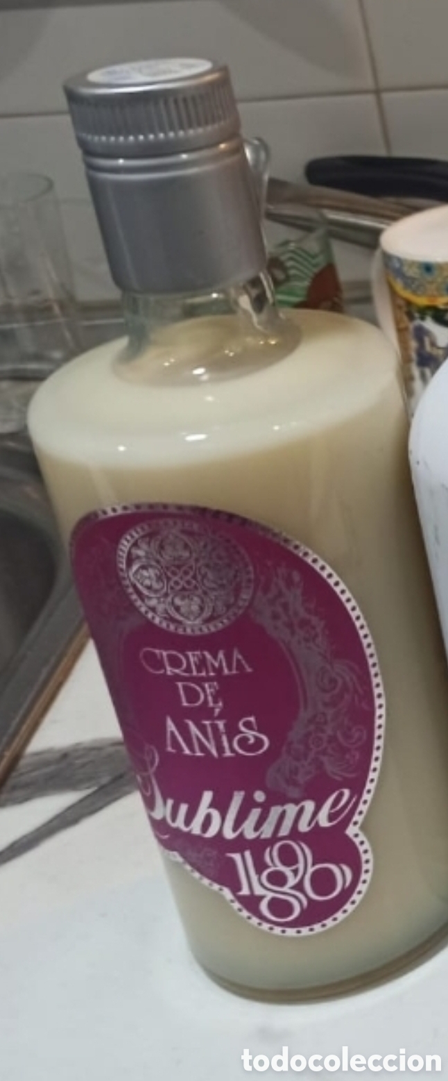 Botellas antiguas: Lote de 5 botellas de licor - Foto 2