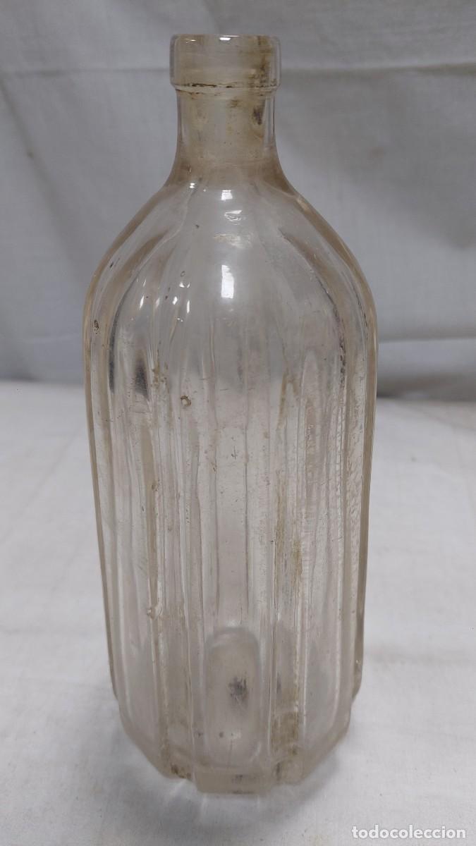 Botellas antiguas: Botella de sifon Troncoconica en relieve - Foto 2