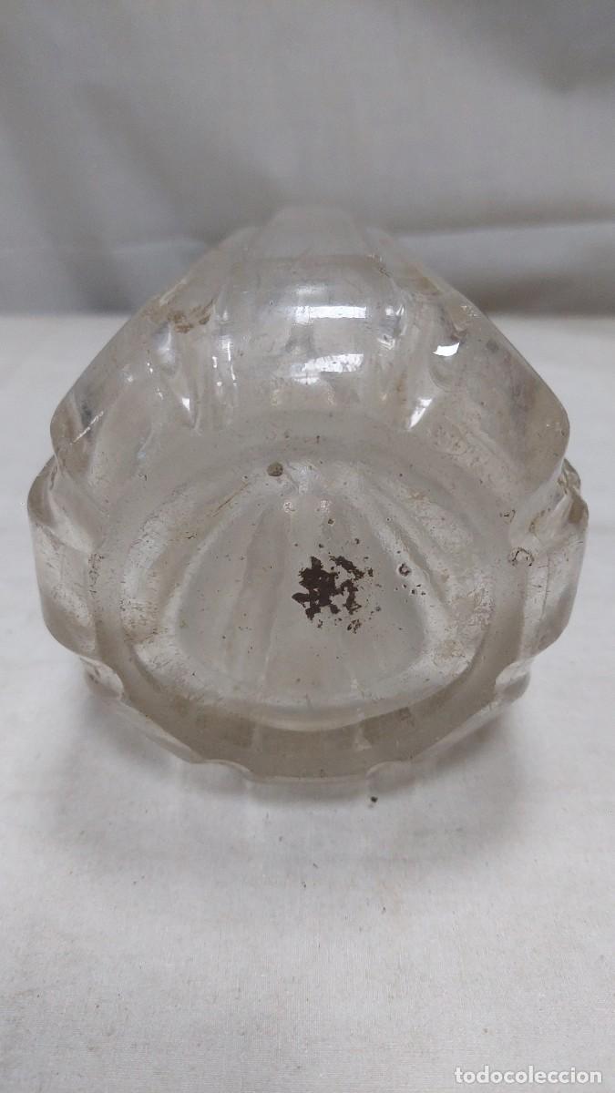 Botellas antiguas: Botella de sifon Troncoconica en relieve - Foto 4