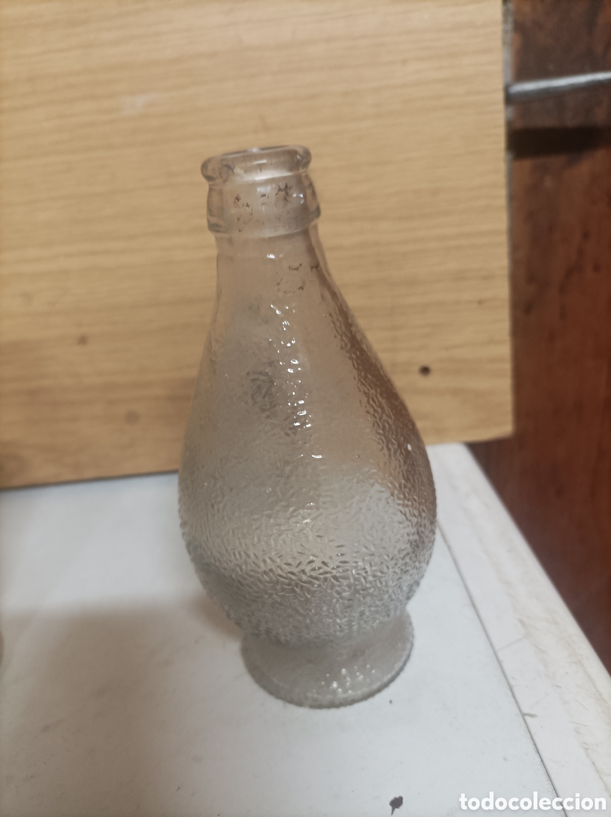 Botellas antiguas: Lote de siete botellas de bebidas - Foto 2
