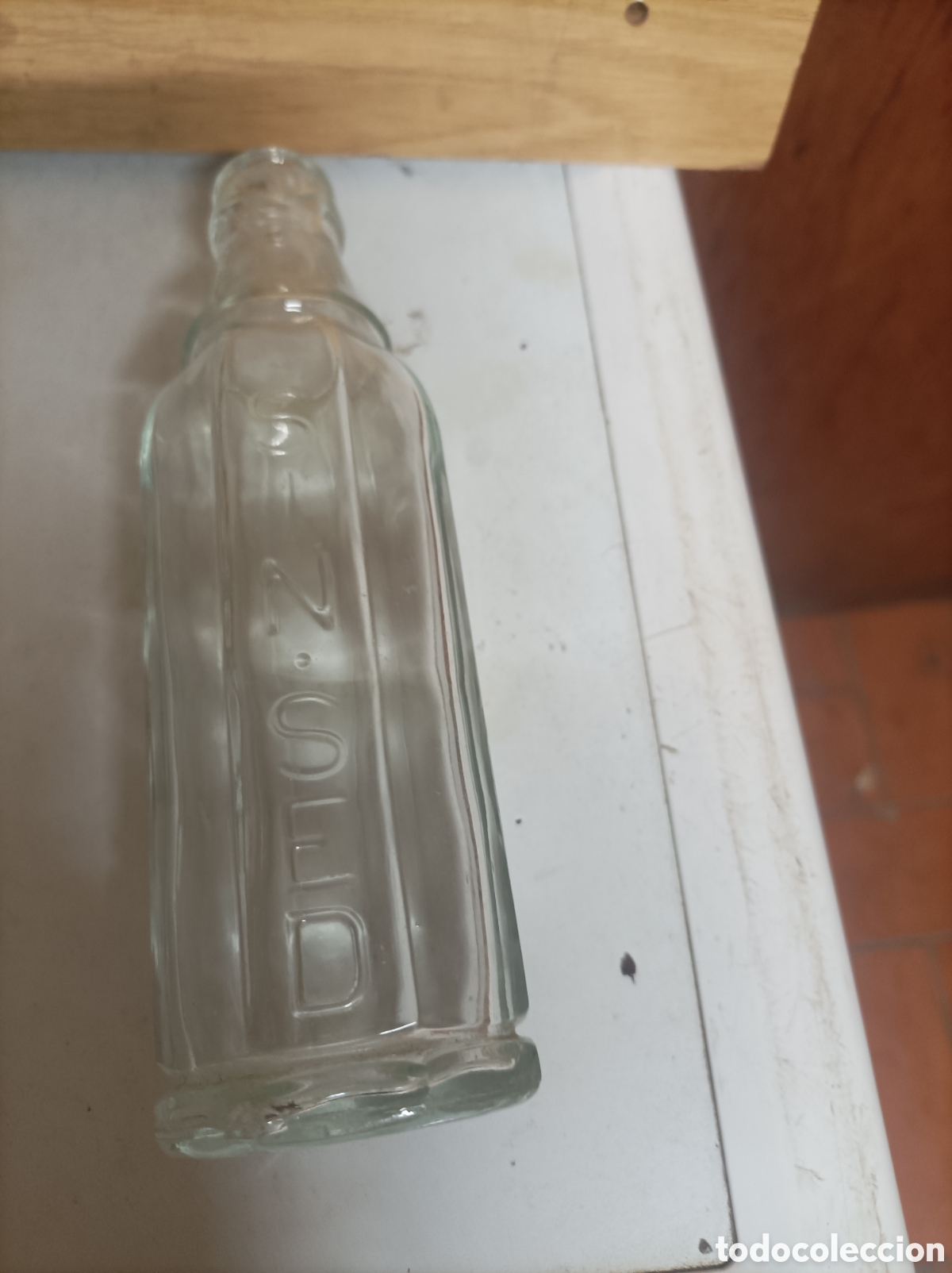 Botellas antiguas: Lote de siete botellas de bebidas - Foto 3
