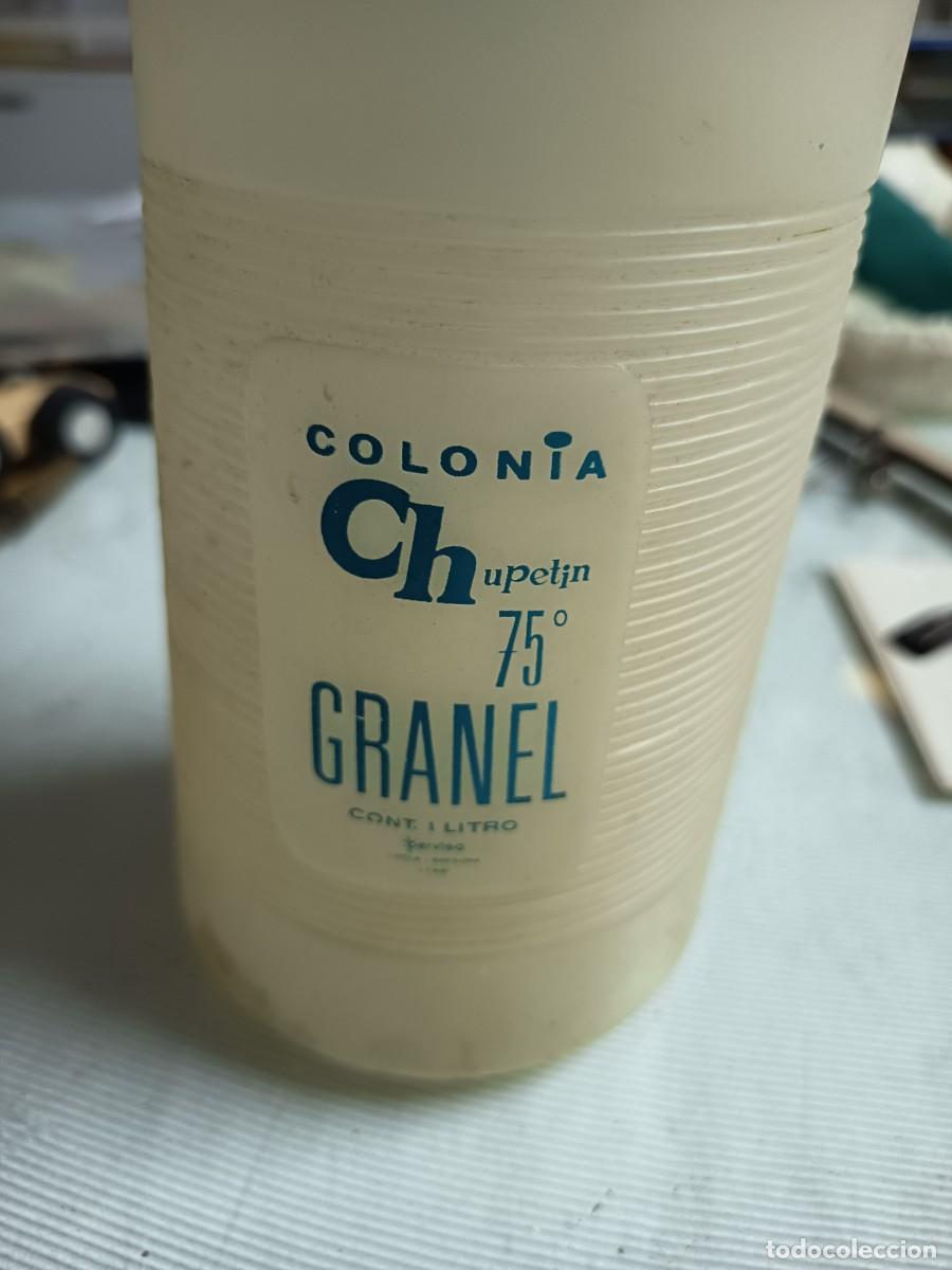 Botellas antiguas: Botella pl&aacute;stico colonia antigua - Foto 1