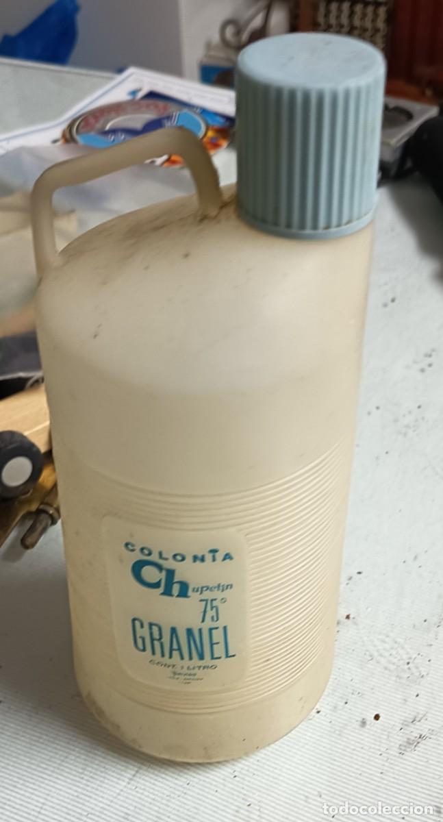 Botellas antiguas: Botella pl&aacute;stico colonia antigua - Foto 3