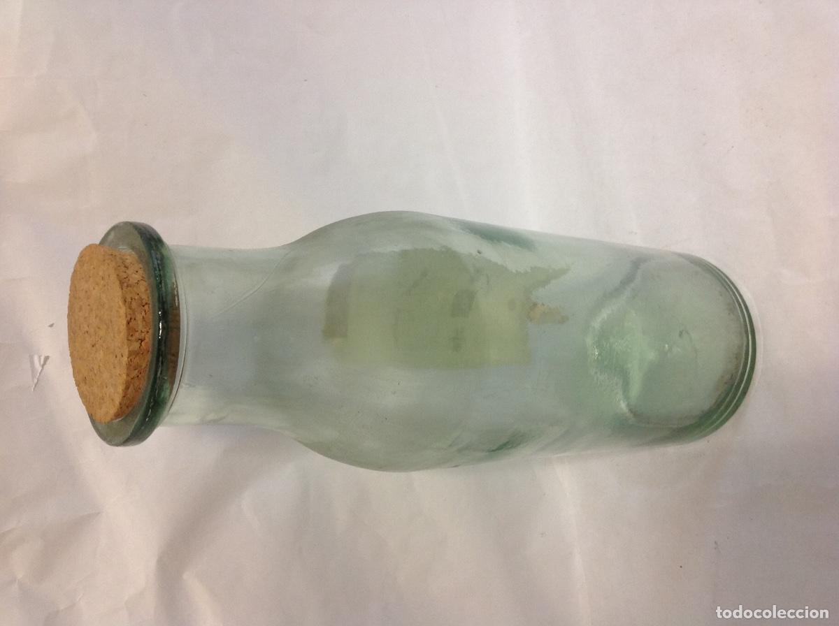Botellas antiguas: Gran botella con grifo Castillo de Tabernas. - Foto 3