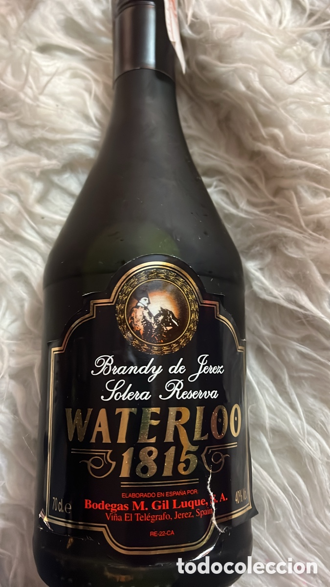 Botellas antiguas: Botella Brandy de Jerez Solera reserva Waterloo 1815 - Foto 1