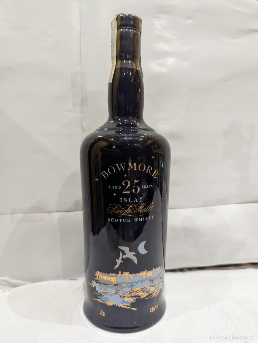 Botellas antiguas: whisky bowmore 25 a&ntilde;os - Foto 1