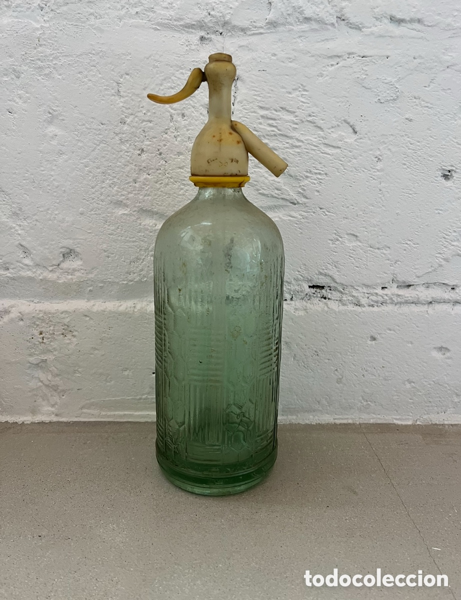 Botellas antiguas: ANTIGUO SIFON DE CRISTAL CON FUNDA - Foto 2