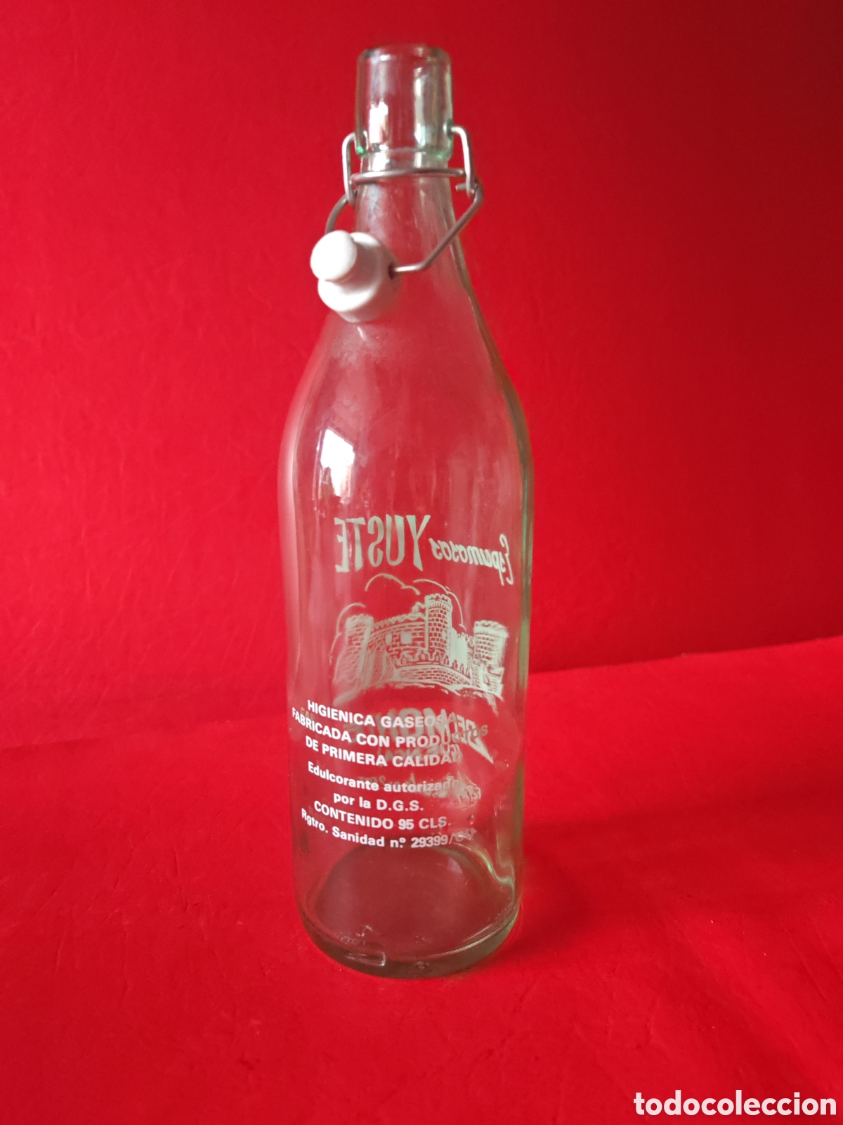 Botellas antiguas: Antigua botella de gaseosa Yuste - Foto 2