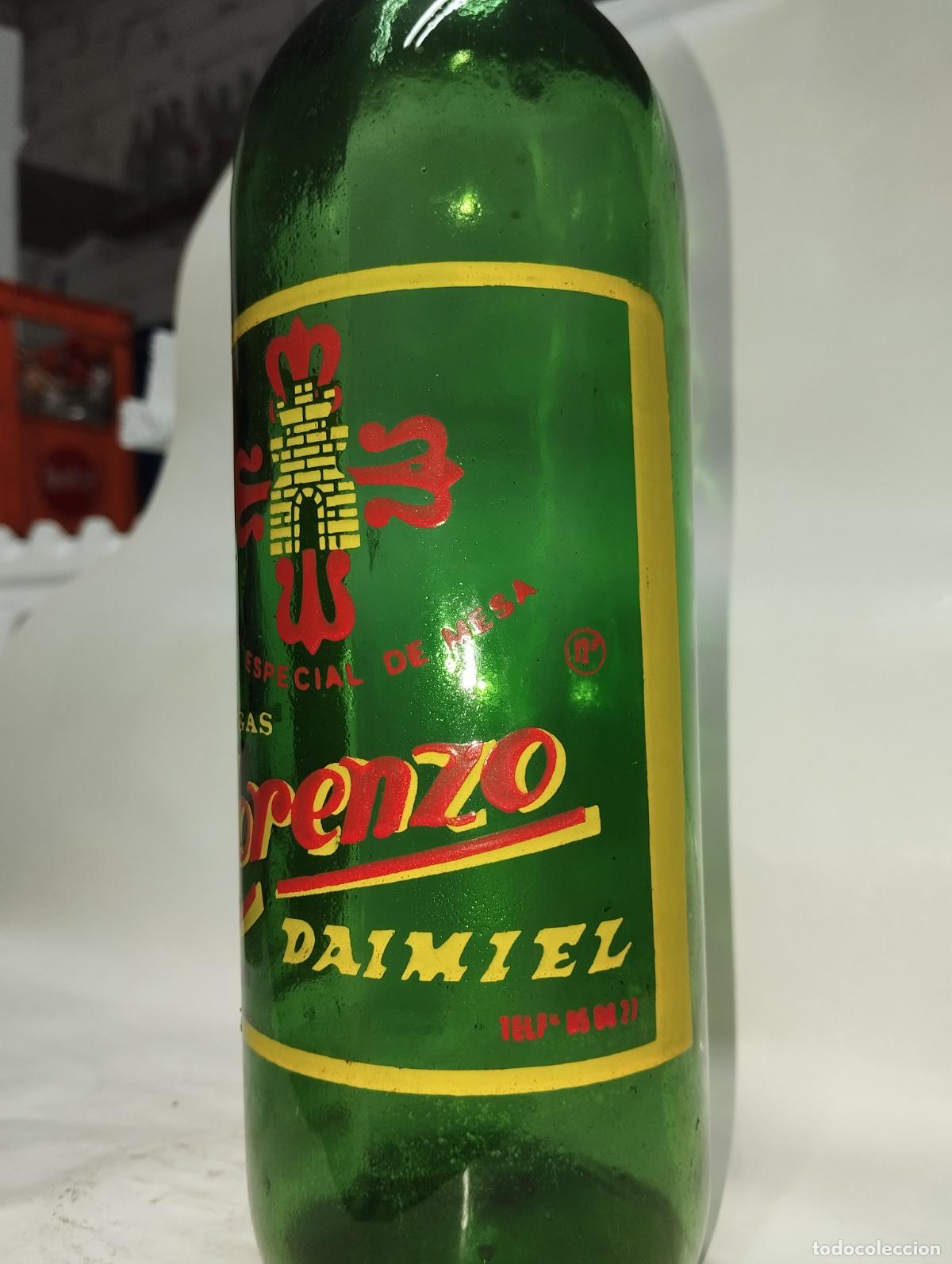 Botellas antiguas: Botella bodegas Lorenzo de Daimiel - Foto 2